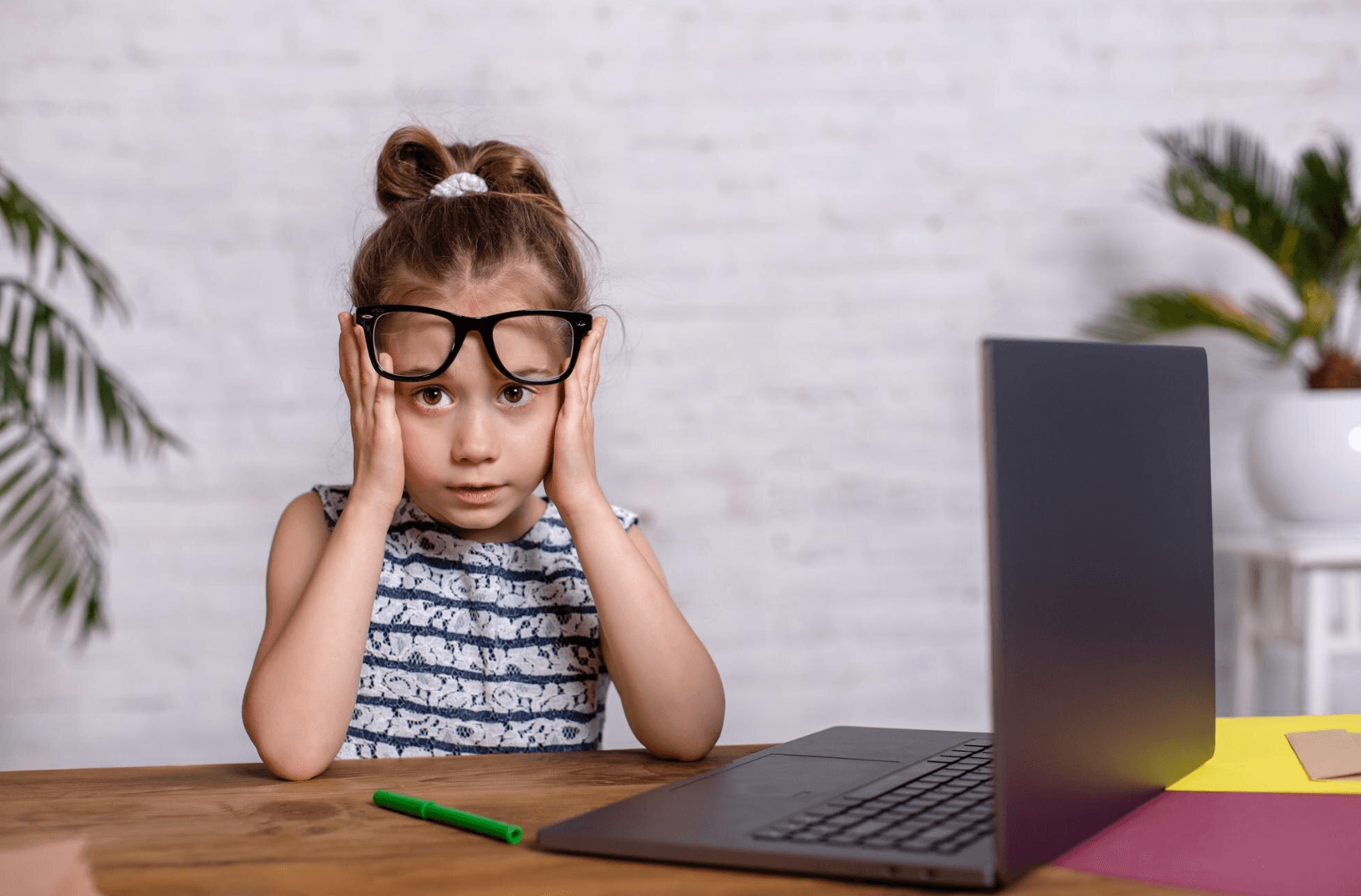 Online Schooling & Kids’ Vision: How Much Screen Time Is Too Much?