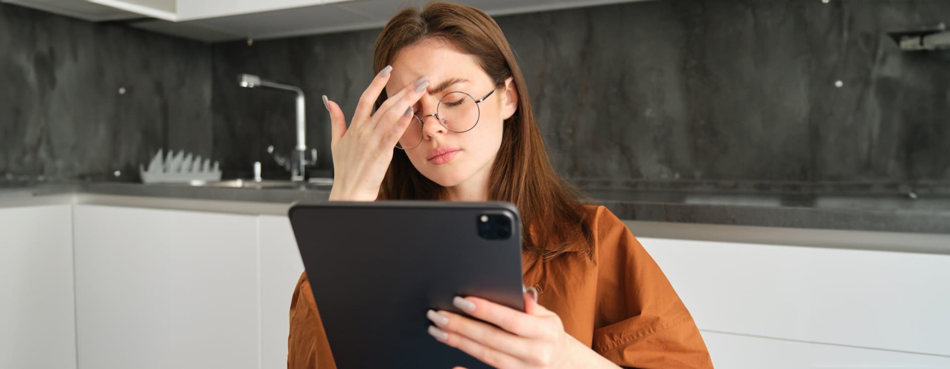 Digital Eye Strain in 2026: Causes, Symptoms, Prevention & Treatment