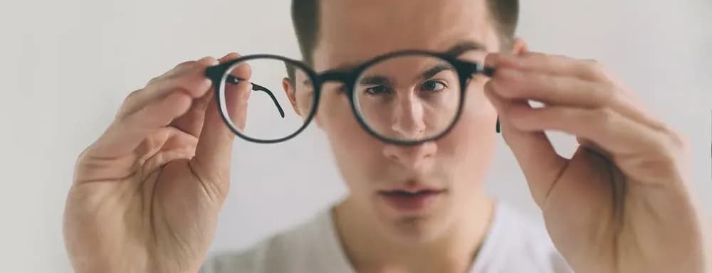 كسل العين لدى البالغين