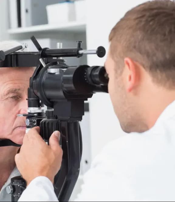 რა იწვევს ამბლიოპიას ან მოძრავ თვალს?