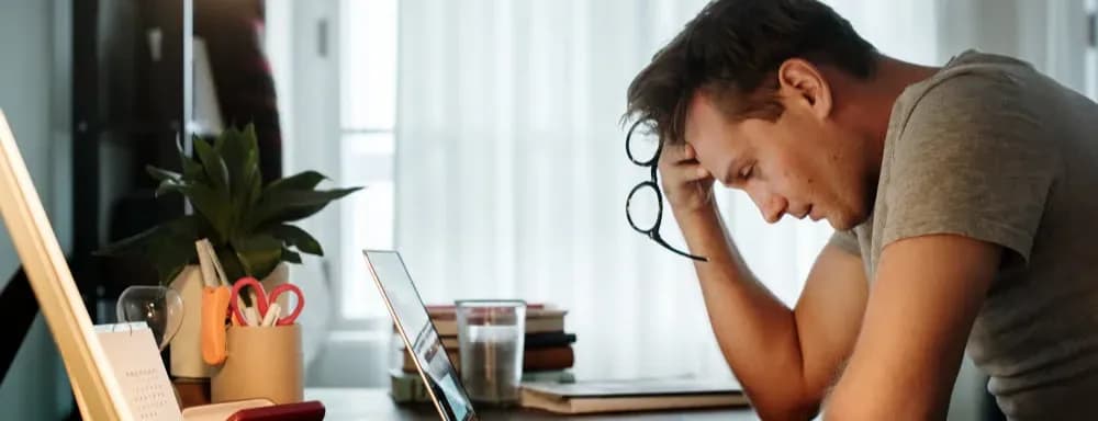 Ali mislite, da je glavobol lahko povezan z očmi?