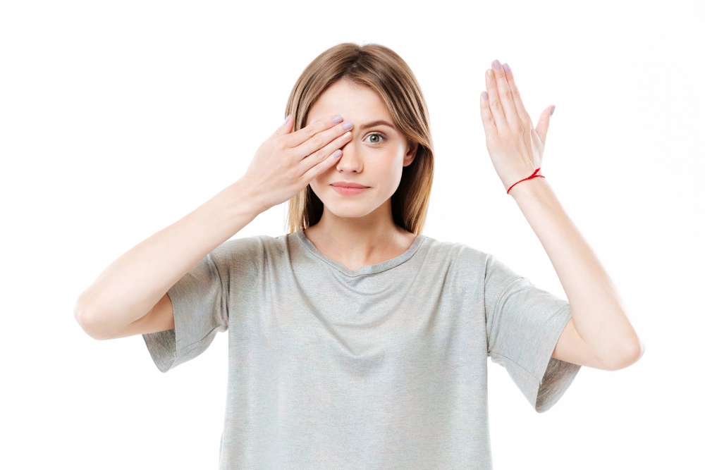 आलसी आँखों का इलाज करने के लिए 15 आसान व्यायाम: दृष्टि में सुधार के लिए एक व्यापक मार्गदर्शिका
